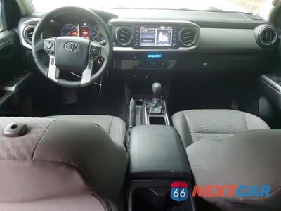Zdjęcie 8 z 12 samochodu: 2021 TOYOTA TACOMA SR5 V6 VIN:3TMAZ5CN7MM156506 - miniatura