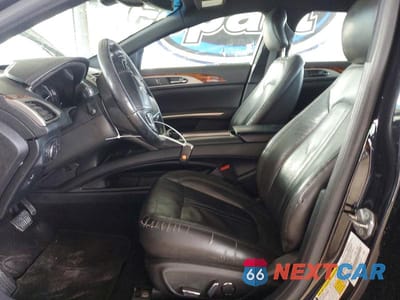 Zdjęcie 7 z 12 samochodu: 2019 LINCOLN MKZ VIN:3LN6L5KU3KR625103 - miniatura