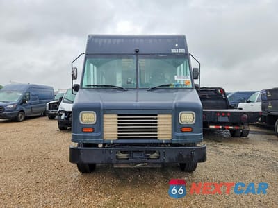 Piąte zdjęcie samochodu w środku: 2021 FORD F59 DELIVERY TRUCK VIN:1F65F5KN2M0A01587 - miniatura