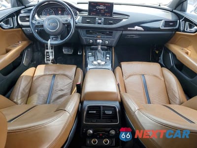 Zdjęcie 8 z 12 samochodu: 2015 AUDI RS7 VIN:WUAW2AFC3FN900921 - miniatura
