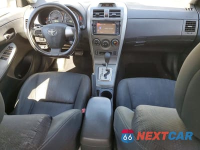 Zdjęcie 8 z 13 samochodu: 2013 TOYOTA COROLLA S VIN:2T1BU4EE5DC993631 - miniatura