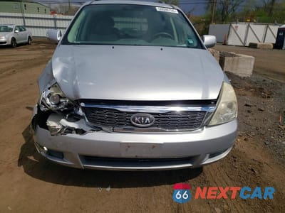 Piąte zdjęcie samochodu w środku: 2011 KIA SEDONA LX VIN:KNDMG4C7XB6378050 - miniatura