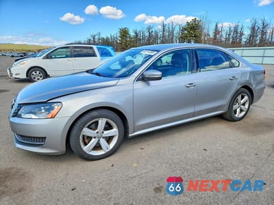 2013 VOLKSWAGEN PASSAT SE 1VWBP7A35DC077437 - główne zdjęcie licytacji z USA - miniatura
