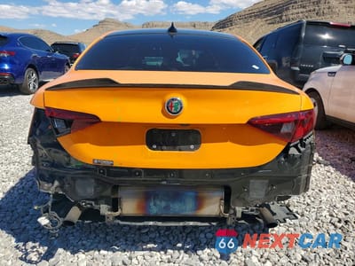 Zdjęcie 6 z 13 samochodu: 2019 ALFA ROMEO GIULIA TI VIN:ZARFAMBNXK7621205 - miniatura