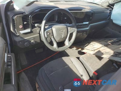Zdjęcie 8 z 13 samochodu: 2026 CHEVROLET SILVERADO K1500 RST VIN:1GCUKEED7TZ134783 - miniatura