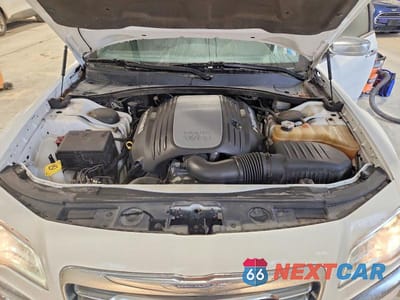 Zdjęcie 11 z 12 samochodu: 2011 CHRYSLER 300C VIN:2C3CA6CT1BH523887 - miniatura