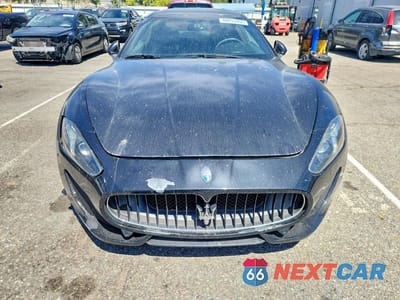 Piąte zdjęcie samochodu w środku: 2017 MASERATI GRANTURISMO S VIN:ZAM45VLA0H0184464 - miniatura