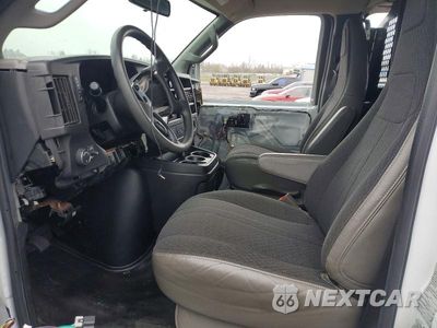 Zdjęcie 7 z 14 samochodu: 2021 GMC SAVANA G2500 VIN:1GTW7AF77M1255809 - miniatura