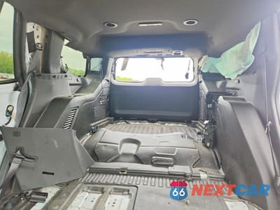 Zdjęcie 10 z 13 samochodu: 2022 CHEVROLET TAHOE C1500 VIN:1GNSCLED0NR334651 - miniatura