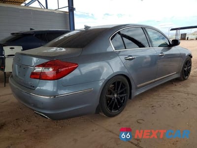 Trzecie zdjęcie samochodu z tyłu: 2014 HYUNDAI GENESIS 5.0L VIN:KMHGC4DH1EU262389 - miniatura