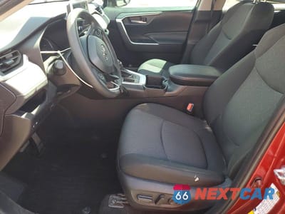 Zdjęcie 7 z 13 samochodu: 2025 TOYOTA RAV4 XLE VIN:2T3W1RFV0SW368580 - miniatura