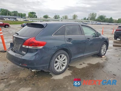 Trzecie zdjęcie samochodu z tyłu: 2015 TOYOTA VENZA LE VIN:4T3BA3BBXFU073144 - miniatura