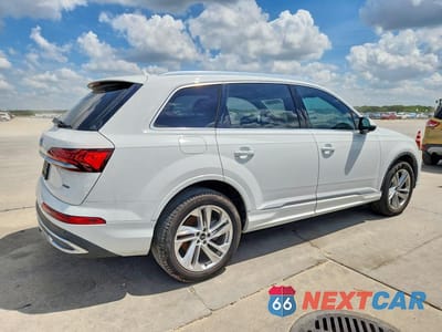 Trzecie zdjęcie samochodu z tyłu: 2021 AUDI Q7 PREMIUM VIN:WA1AXAF76MD028310 - miniatura