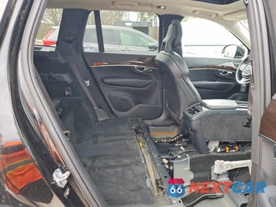 Zdjęcie 11 z 13 samochodu: 2016 VOLVO XC90 T6 VIN:YV4A22PK1G1055673 - miniatura