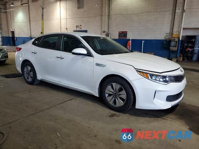 Czwarte zdjęcie samochodu z boku: 2017 KIA OPTIMA HYBRID VIN:KNAGT4LEXH5015170 - miniatura