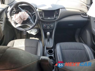 Zdjęcie 8 z 13 samochodu: 2019 CHEVROLET TRAX 1LT VIN:3GNCJPSB0KL280727 - miniatura