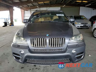 Piąte zdjęcie samochodu w środku: 2011 BMW X5 XDRIVE50I VIN:5UXZV8C56BL418013 - miniatura