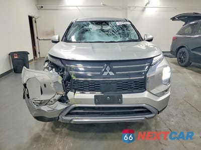 Piąte zdjęcie samochodu w środku: 2025 MITSUBISHI OUTLANDER SE VIN:JA4J4VA8XSZ015513 - miniatura