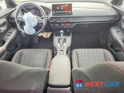 Zdjęcie 8 z 13 samochodu: 2024 HONDA HR-V SPORT VIN:3CZRZ2H52RM722101 - miniatura