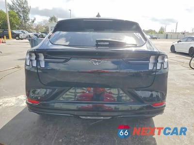 Zdjęcie 6 z 13 samochodu: 2021 FORD MUSTANG MACH-E PREMIUM VIN:3FMTK3SU5MMA58497 - miniatura
