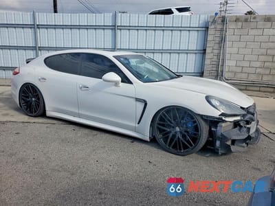 Czwarte zdjęcie samochodu z boku: 2011 PORSCHE PANAMERA TURBO VIN:WP0AC2A72BL091017 - miniatura