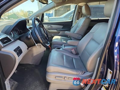Zdjęcie 7 z 13 samochodu: 2016 HONDA ODYSSEY TOURING VIN:5FNRL5H95GB119592 - miniatura