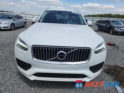 Piąte zdjęcie samochodu w środku: 2021 VOLVO XC90 T5 MOMENTUM VIN:YV4102CK9M1715580 - miniatura