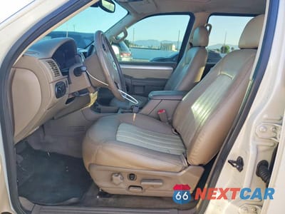 Zdjęcie 7 z 13 samochodu: 2004 MERCURY MOUNTAINEER VIN:4M2DU86W04ZJ03365 - miniatura