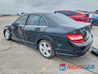 Drugie zdjęcie samochodu z przodu: 2011 MERCEDES-BENZ C 300 VIN:WDDGF5EB3BR146451 - miniatura