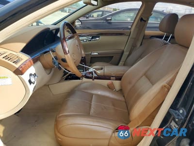 Zdjęcie 7 z 12 samochodu: 2007 MERCEDES-BENZ S 550 VIN:WDDNG71X47A038668 - miniatura