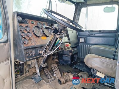 Zdjęcie 8 z 12 samochodu: 1993 KENWORTH CONSTRUCTION T800 VIN:1XKDDB9X7PS596647 - miniatura