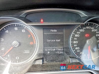 Zdjęcie 9 z 12 samochodu: 2014 AUDI A4 2.0T VIN:WAUBFCFL1EN035261 - miniatura