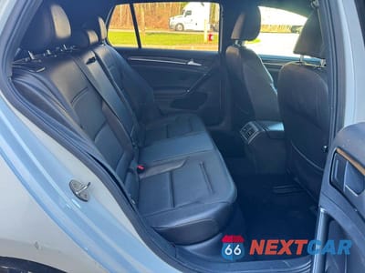 Zdjęcie 6 z 11 samochodu: 2016 VOLKSWAGEN GOLF R VIN:WVWUF7AU2GW081911 - miniatura