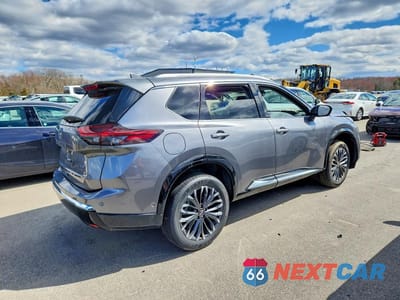 Trzecie zdjęcie samochodu z tyłu: 2026 NISSAN ROGUE PLATINUM VIN:JN8BT3DD9TW299234 - miniatura