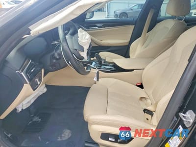 Zdjęcie 7 z 12 samochodu: 2021 BMW 530 I VIN:WBA53BH04MCF31185 - miniatura