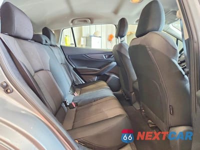 Zdjęcie 10 z 13 samochodu: 2018 SUBARU IMPREZA PREMIUM VIN:4S3GTAB69J3729451 - miniatura