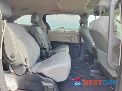 Zdjęcie 11 z 13 samochodu: 2024 TOYOTA SIENNA XLE 7-PASSENGER VIN:5TDYSKFCXRS121462 - miniatura