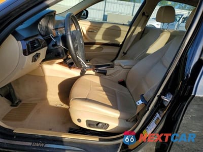 Zdjęcie 7 z 12 samochodu: 2010 BMW 328 I VIN:WBAPH7G54ANM48860 - miniatura