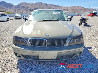 Piąte zdjęcie samochodu w środku: 2007 BMW 750 VIN:WBAHN83507DT74215 - miniatura