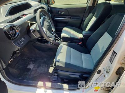 Zdjęcie 7 z 12 samochodu: 2015 TOYOTA PRIUS C TWO VIN:JTDKDTB34F1577705 - miniatura
