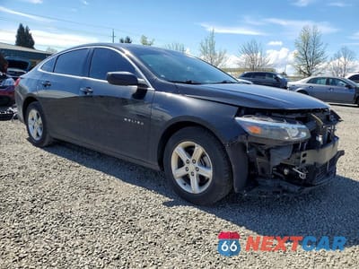 Czwarte zdjęcie samochodu z boku: 2018 CHEVROLET MALIBU LS VIN:1G1ZB5ST7JF293280 - miniatura