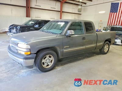 2001 CHEVROLET SILVERADO C1500 2GCEC19T611249974 - główne zdjęcie licytacji z USA - miniatura