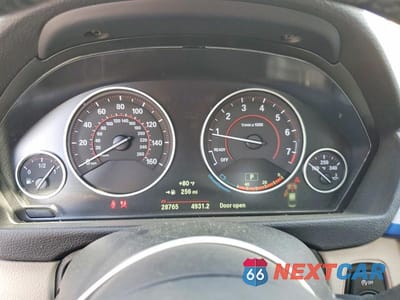 Zdjęcie 9 z 12 samochodu: 2018 BMW 330 XI VIN:WBA8D9C53JA614245 - miniatura