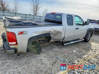 Trzecie zdjęcie samochodu z tyłu: 2010 GMC SIERRA K1500 SLE VIN:1GTSKVE38AZ131970 - miniatura