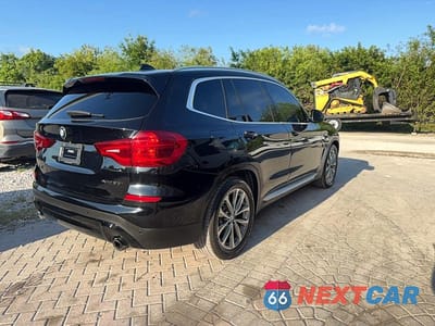 Czwarte zdjęcie samochodu z boku: 2019 BMW X3 SDRIVE30I VIN:5UXTR7C59KLF34684 - miniatura