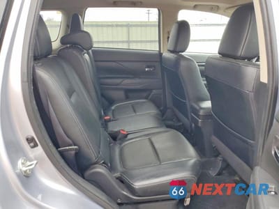 Zdjęcie 11 z 12 samochodu: 2016 MITSUBISHI OUTLANDER SE VIN:JA4AZ3A36GZ014988 - miniatura