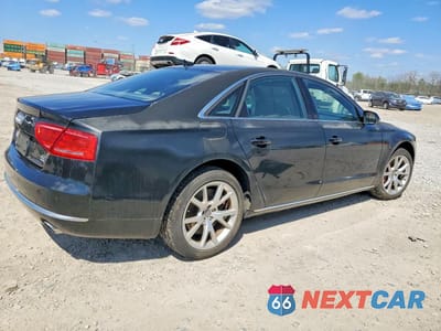 Trzecie zdjęcie samochodu z tyłu: 2011 AUDI A8 QUATTRO VIN:WAUAVAFD0BN001061 - miniatura