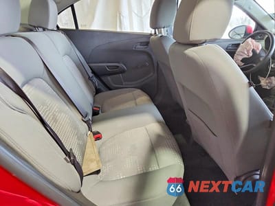 Zdjęcie 10 z 11 samochodu: 2017 CHEVROLET SONIC LS VIN:1G1JA5SG2H4126835 - miniatura