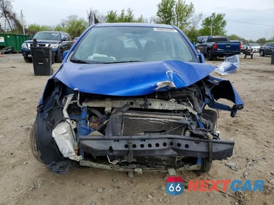 Piąte zdjęcie samochodu w środku: 2014 NISSAN VERSA NOTE S PLUS VIN:3N1CE2CP0EL416940 - miniatura