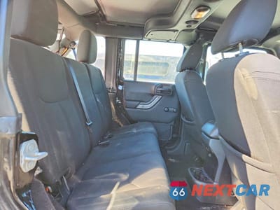 Zdjęcie 10 z 12 samochodu: 2016 JEEP WRANGLER UNLIMITED SPORT VIN:1C4BJWDG3GL196377 - miniatura